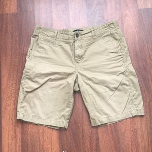 Men’s khaki Shorts